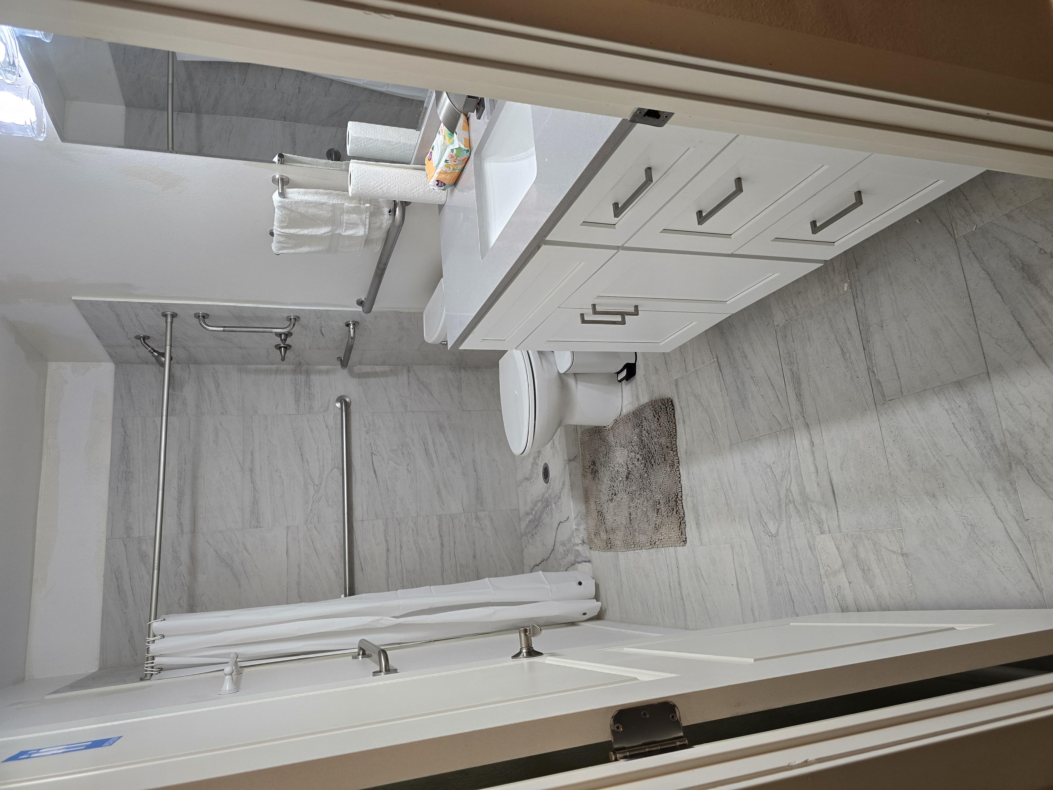 Walk-in Shower Bathroom